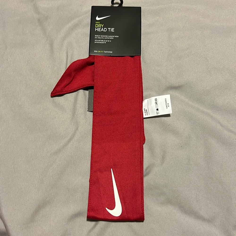 NWT Nike headband